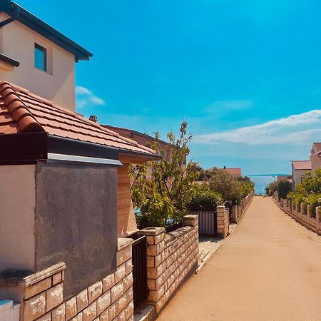 Apartmani Trupeljak Mandre Exterior foto